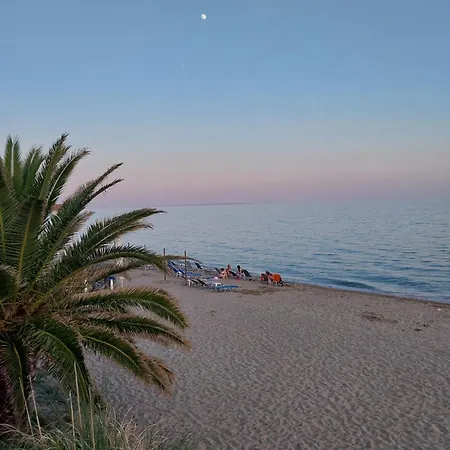 Paradise Place Апартаменты